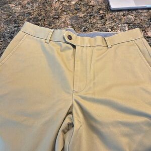 Ultimate non-iron Chino Tan Classic Fit 32Wx34L NEVER WORN